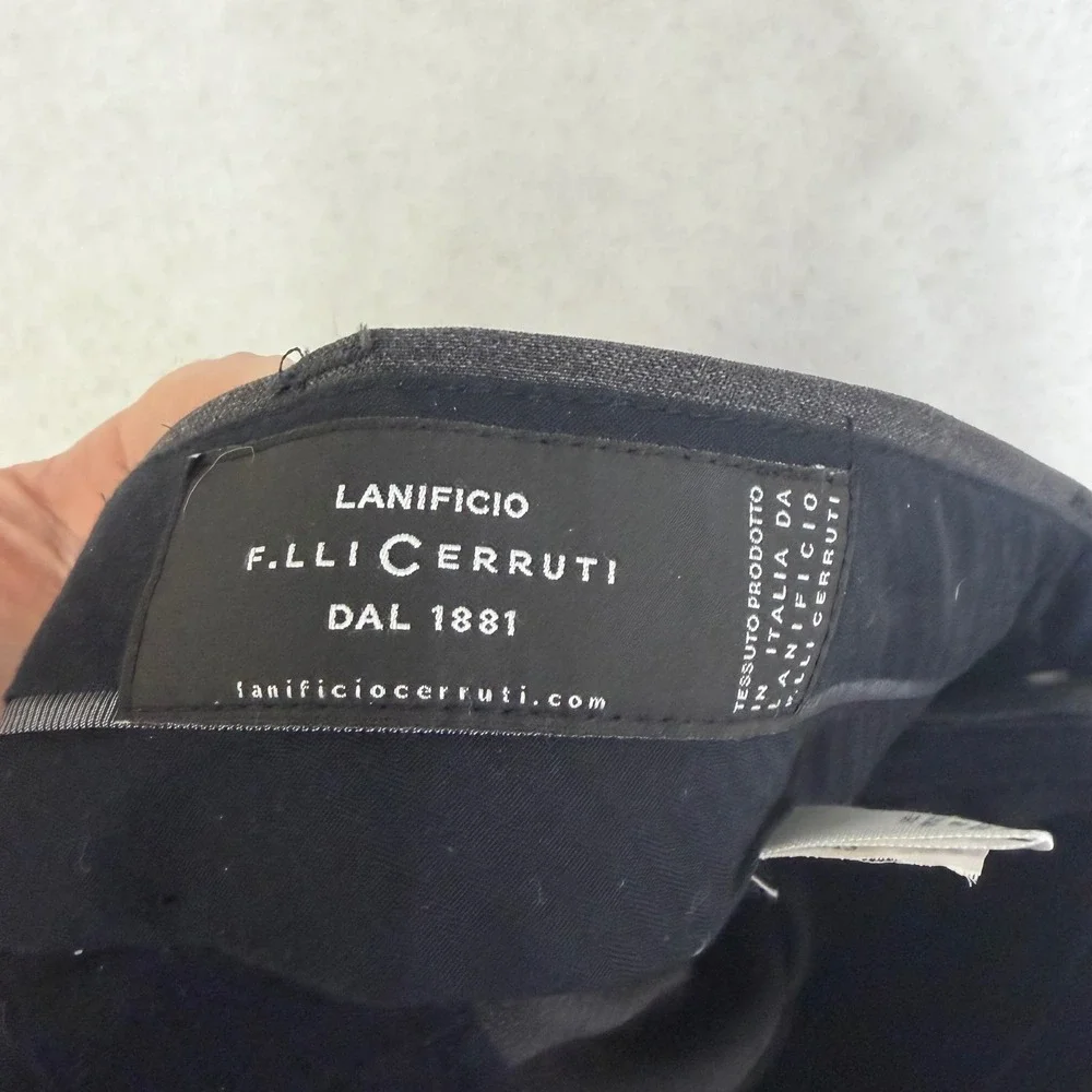 Banana Republic Tailored Suit Men 38S 31x29 Charcoal Gray Cerruti Italia Fabric